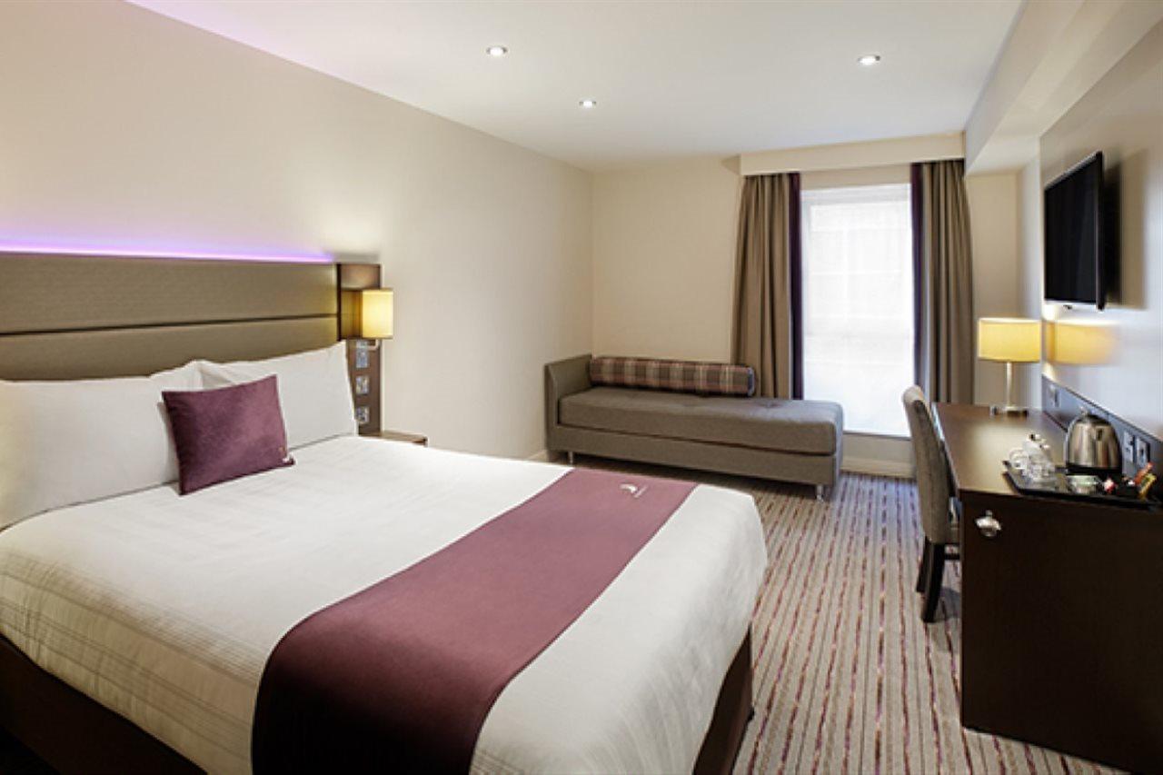 Premier Inn Liverpool Extérieur photo