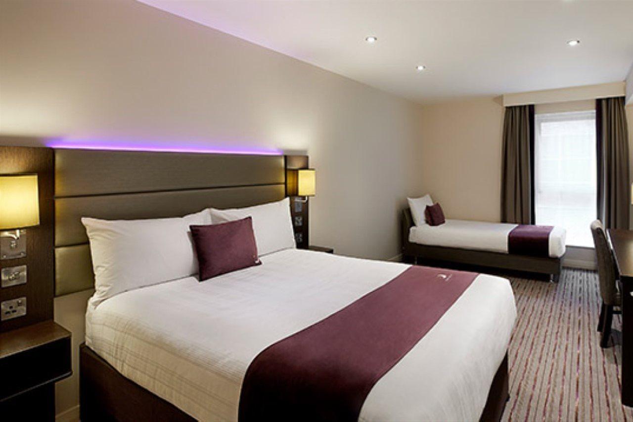 Premier Inn Liverpool Extérieur photo